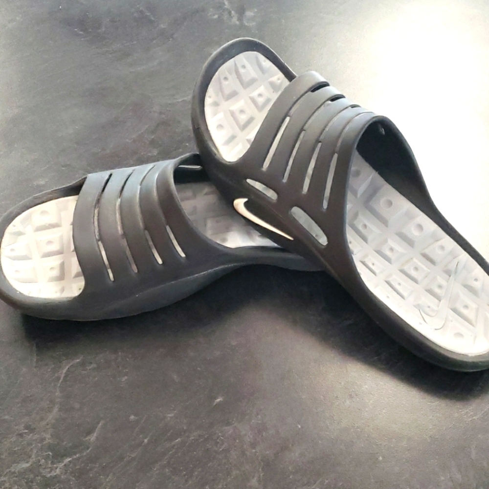 Mens Nike Slides